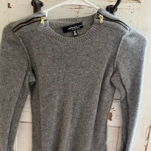 Super Soft Gray Shirt!